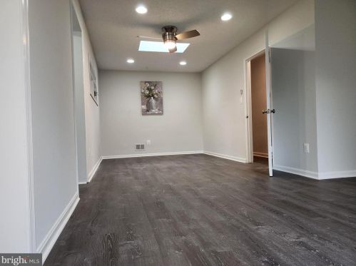 7109 Lamar Dr, Springfield VA  22150-3127 exterior