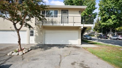 2956 Knollwood Ave, La Verne, CA 91750-3631