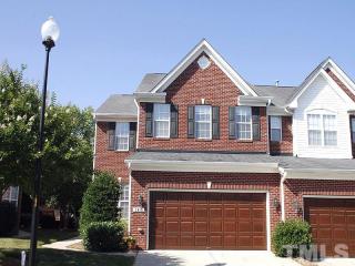 140 Grande Dr, Cary, NC 27560-7086