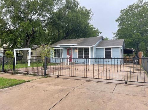 3840 Willing Ave, Fort Worth TX  76110-4947 exterior