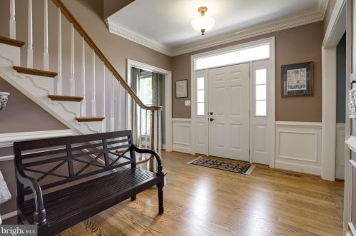 6403 Melstone Ct, Clifton, VA 20124-2437