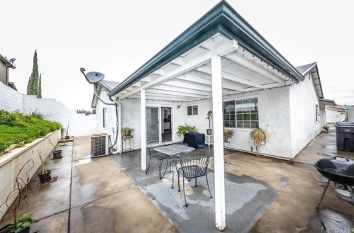 4122 Addington Dr, Anaheim CA  92807-2801 exterior