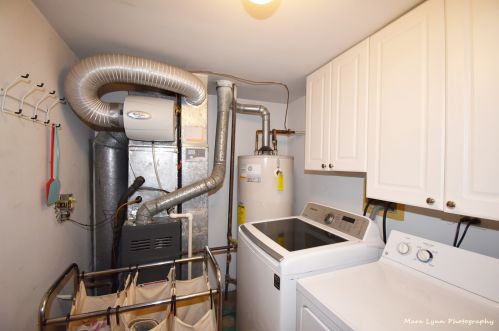 1304 Coldspring Rd, Carol Stream IL  60188-2989 exterior