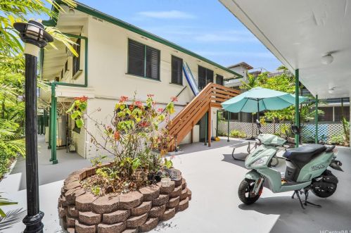 1125 Hoolai St, Honolulu HI  96814-2517 exterior