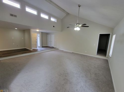 3099 Shl Crk Ct, Rex GA 30273-2426 exterior