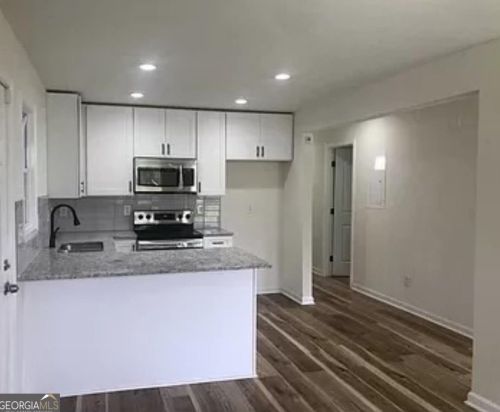 906 Hollywood Rd, Atlanta GA  30318-4765 exterior