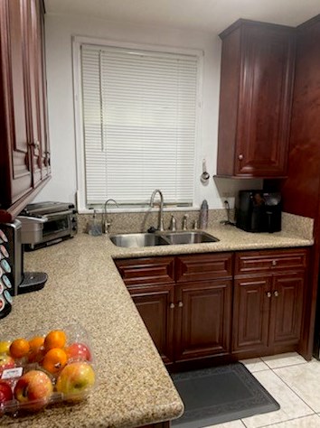 1714 Mcdivitt Ave, Compton, CA 90221-1002