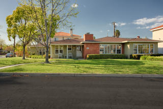 10239 Bellman Ave, Downey, CA 90241-2652