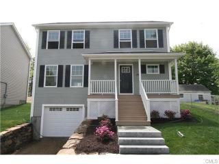 10 Connecticut Ave, Huntington, CT 06484-4033