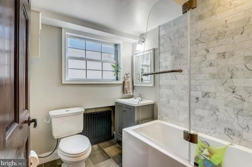 1830 12 St, Philadelphia PA 19122-0018 exterior