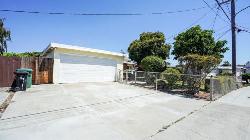 36720 Charles St, Newark, CA 94560-2612