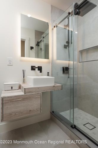 34 Barbara Ter, Middletown NJ 07748-1202 exterior