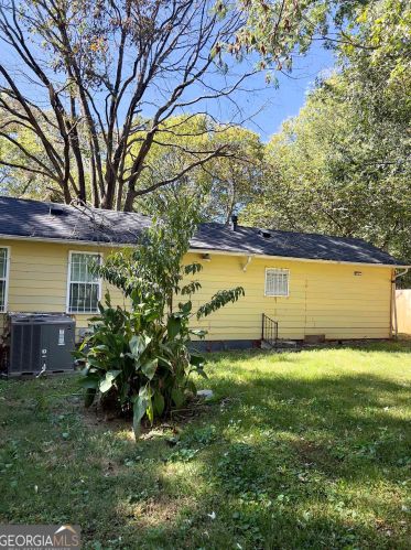 40 Knottingham Ct, Stockbridge GA  30281-3100 exterior