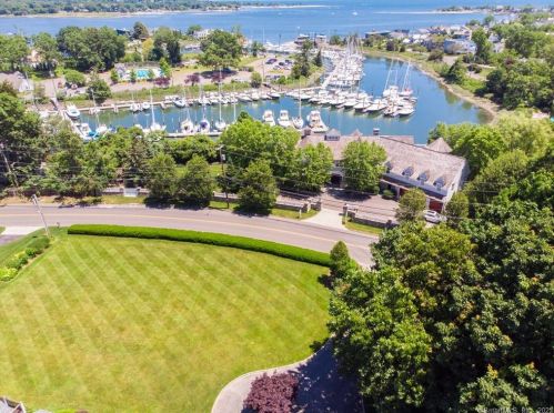 14 Duck Pond Rd, Norwalk, CT 06855-2036