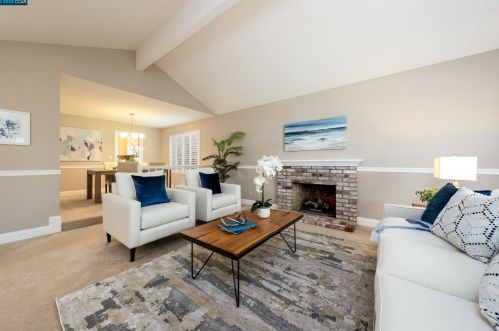 11927 Rhoda Ct, Pleasanton, CA 94568-1005