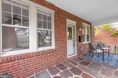 821 Bonifant St, Silver Spring MD 20910-5530 exterior