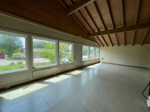 6142 Hedge Ave, Cincinnati, OH 45213-2304