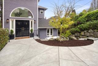 1566 Grand Ave, Seattle, WA 98122-3524