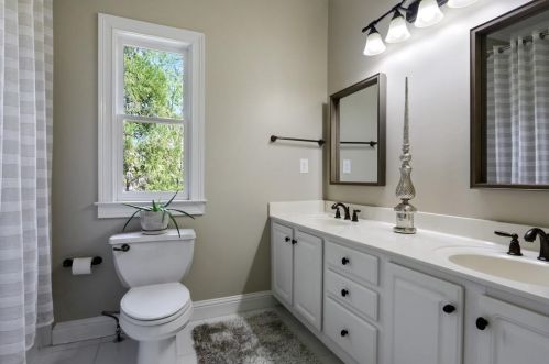 2632 Brookline Cir, Atlanta GA  30319-3691 exterior