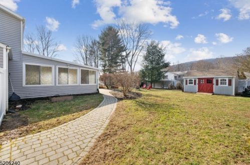 105 Carter Ter, Hackettstown NJ  07840-1002 exterior