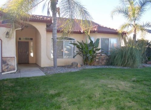 1215 Cinnamon Dr, Lemoore, CA 93245-3984