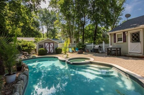 16 Stearns St, Killingly CT  06239-2922 exterior