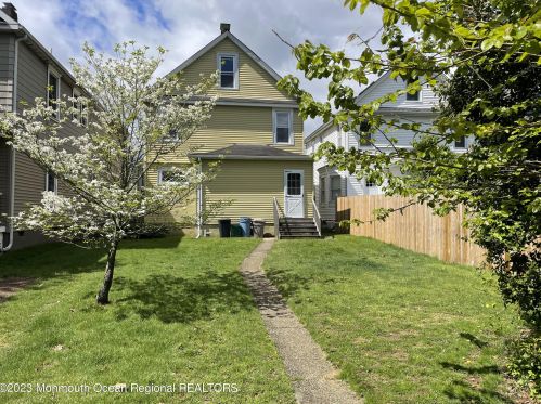 19 Prospect Ave, Tinton Falls, NJ 07701