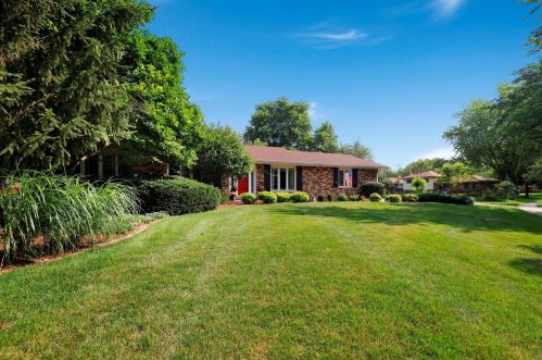 695 Franklin Ave, Frankfort, IL 60423-1205