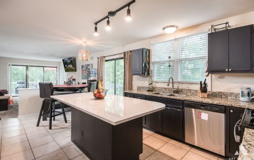 833 Bonnie Brae Ln, Lemont IL  60440-1129 exterior