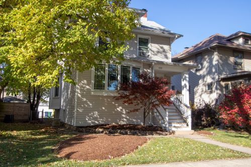 629 Lyman Ave, Oak Park, IL 60304-1631