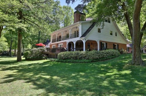 1630 Brandon Hall Dr, Atlanta GA  30350-3703 exterior