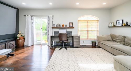 80 Shrewsbury Pl, Princeton NJ  08540-0063 exterior
