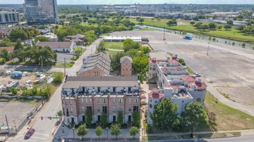 405 Henderson St, Fort Worth TX  76102-2775 exterior