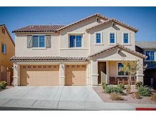 223 Sunset Shower Dr, Henderson, NV 89012-5572