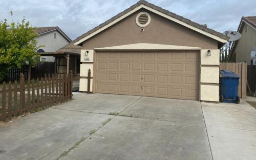 1231 Veeck Dr, Turlock, CA 95382-6648