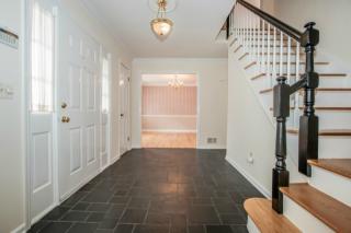 27 Deer Run, Millington, NJ 07946-1620