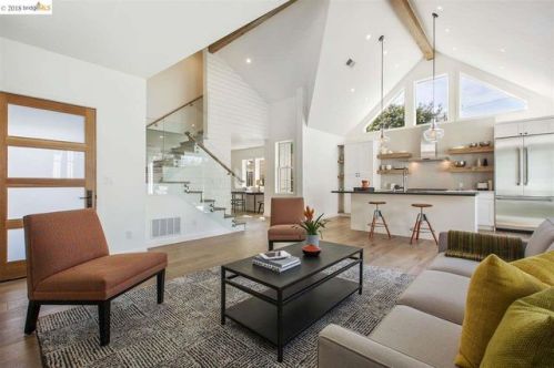 905 Hearst Ave, Berkeley, CA 94710-2054