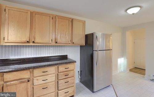 235 Walnut St, Lancaster PA  17602-2342 exterior