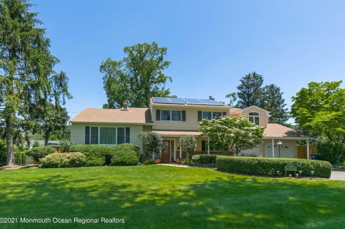 108 Jumping Brook Rd, Lincroft, NJ 07738-1417