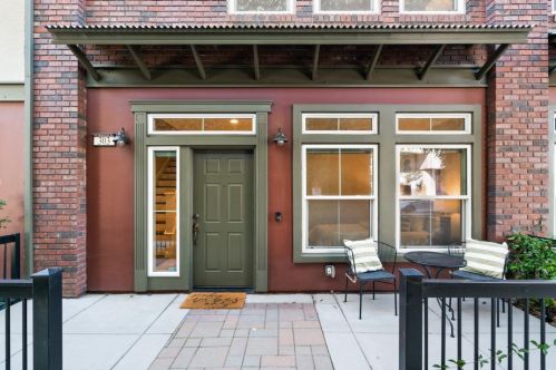 303 Bautista Pl, San Jose, CA 95126-3531
