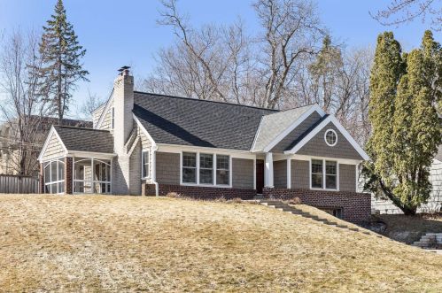 5217 Hollywood Rd, Minneapolis MN  55436-1422 exterior