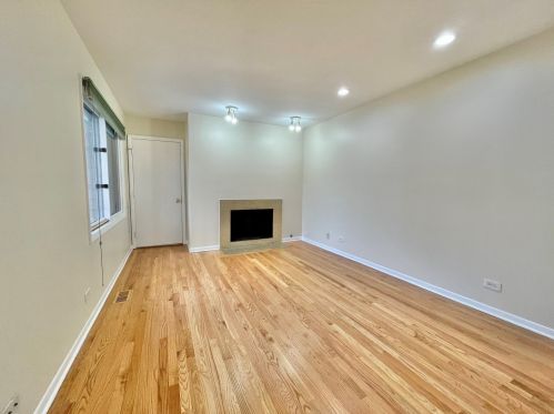 446 Swan Blvd, Bannockburn, IL 60015-3673