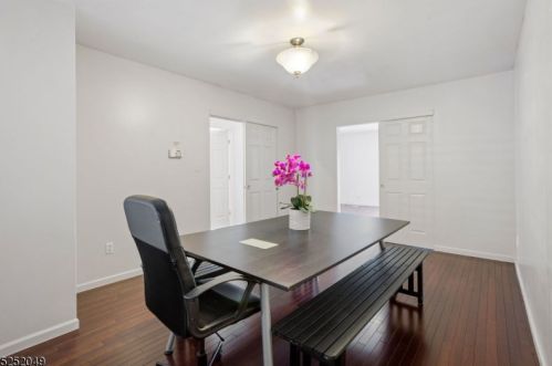 23 Grant Way, Princeton NJ  08540-1667 exterior