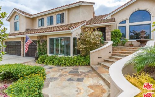 19392 Lemon Cir, Santa Ana, CA 92705-2268