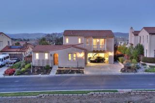 7170 Eagle Ridge Dr, Gilroy, CA 95020-3046