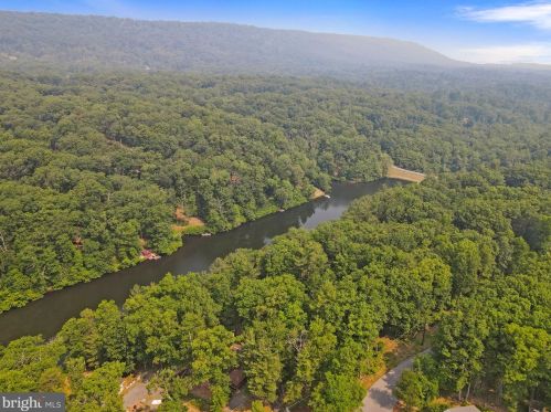 85 Audubon Rd, Hedgesville WV exterior