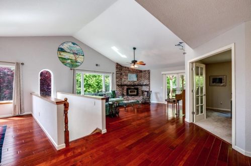 1325 Desmond Ln, Newcastle, CA 95658-9662