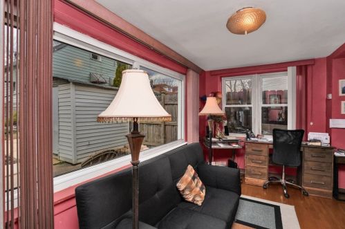 2109 Austin Ave, Chicago, IL 60639-2706