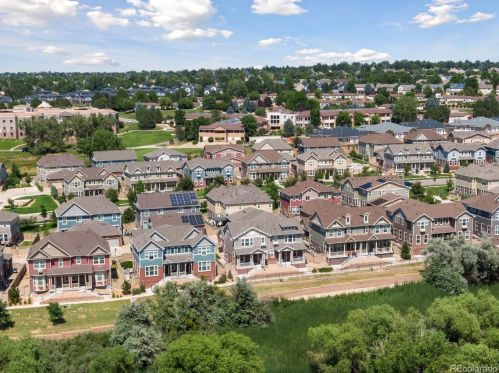 14744 Crestridge Dr, Aurora CO 80015-4207 exterior