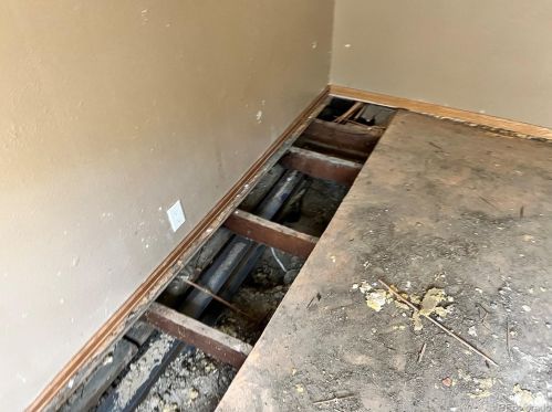 5783 60th Ave, Arvada CO  80003-5713 exterior